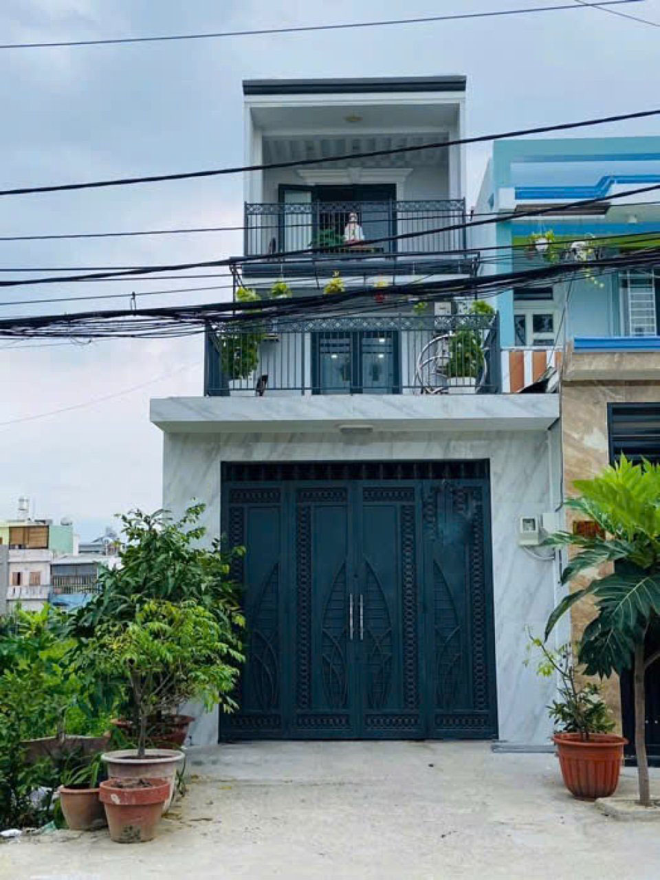Nhà Mặt tiền Vuông 3 tầng Xe tải tránh 100m2 – Thạnh Lộc 31 Q12 - Ảnh chính